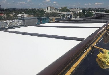 Система Зимний сад на панорамной крыше ресторана Simfero в центре Симферополя, работа 2017 года