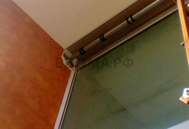 Монтаж роллет на двенадцатом этаже новостройки в Гурзуфе